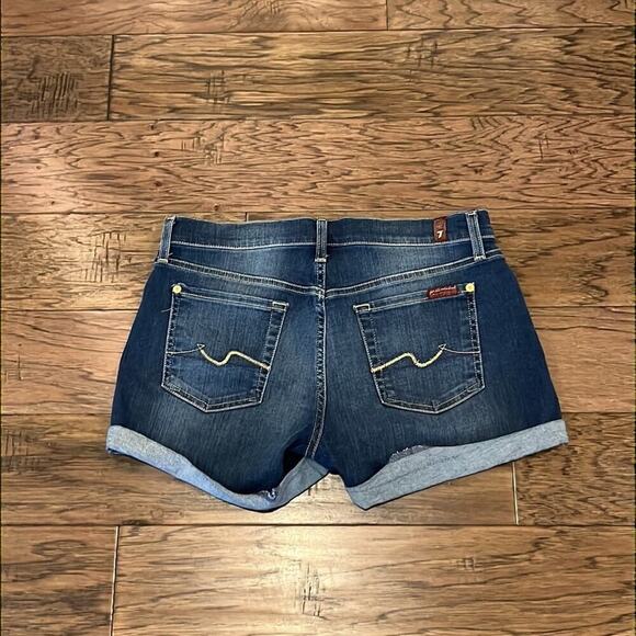 7 For All Mankind 3” Inseam Cuffed Shorts Size 29 - Picture 2 of 16